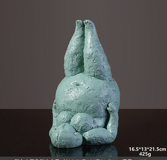 Figura artística de mujer yoga – Escultura curvy decorativa