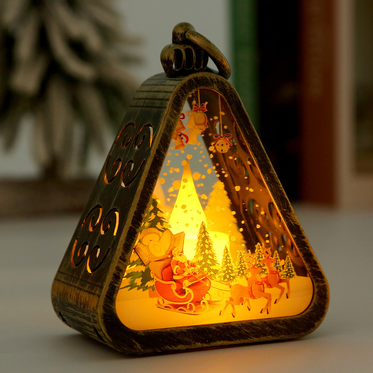 Farol navideño triangular con luz LED — diseño muñeco de nieve